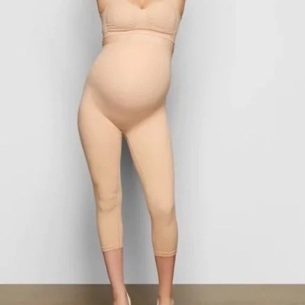 SKIMS Maternity Tight Shapewear NEW Clay S/M